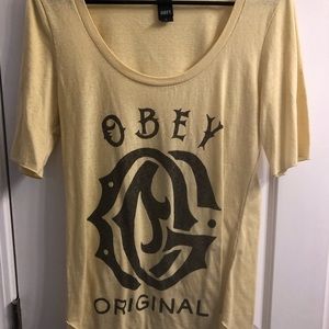 Obey tee